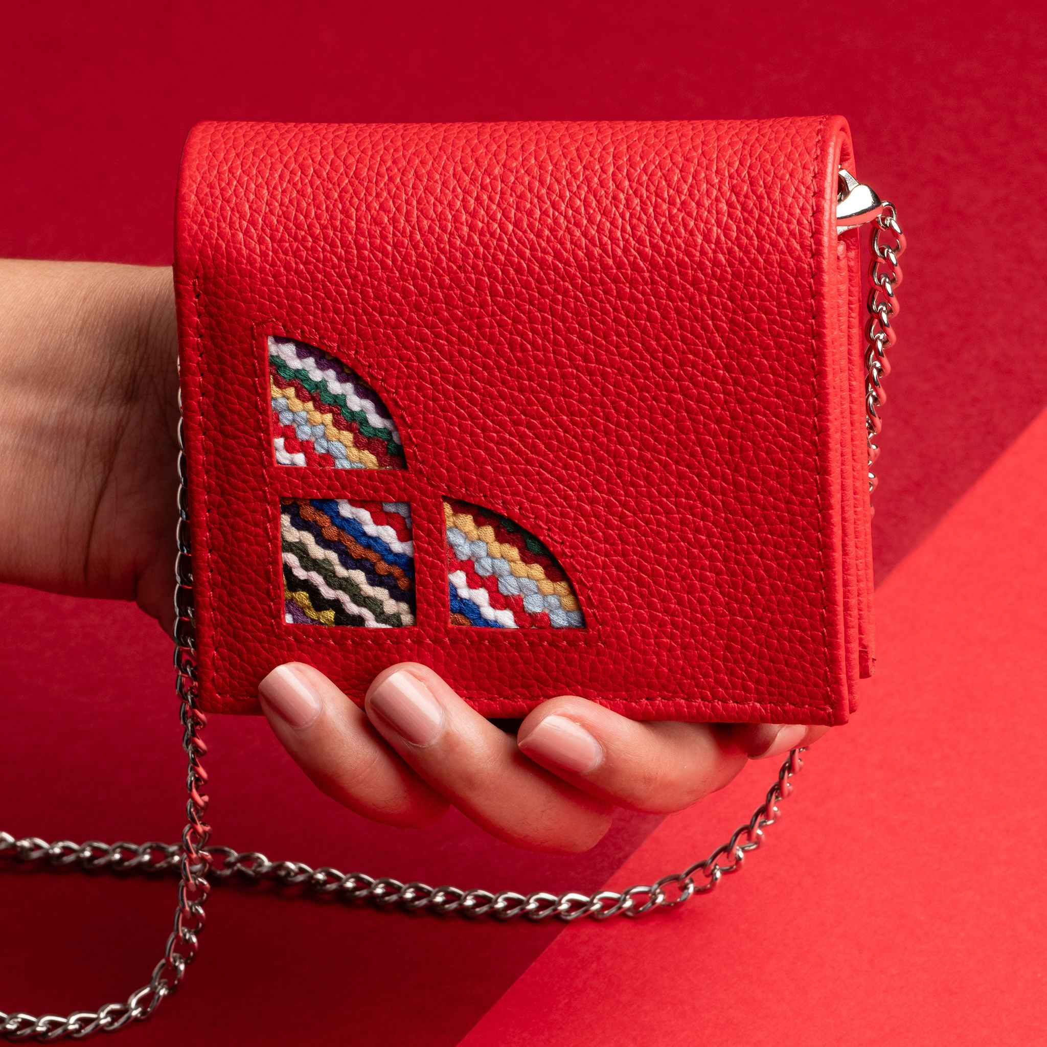 IDYR Afessas Wallet with Chain in Red  | Handmade Moroccan Leather & Boucherouite