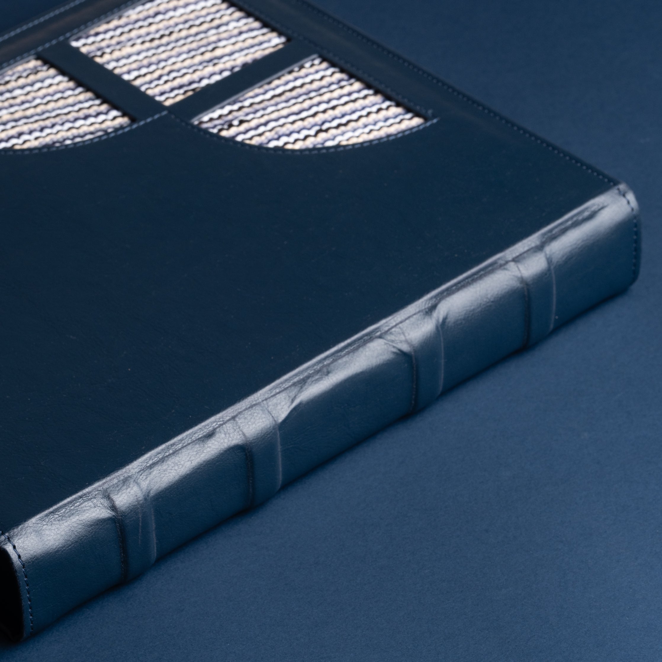 IDYR Coffret Bouquin (Notebook Gift Set) | Handmade Moroccan Leather & Sustainable Boucherouite