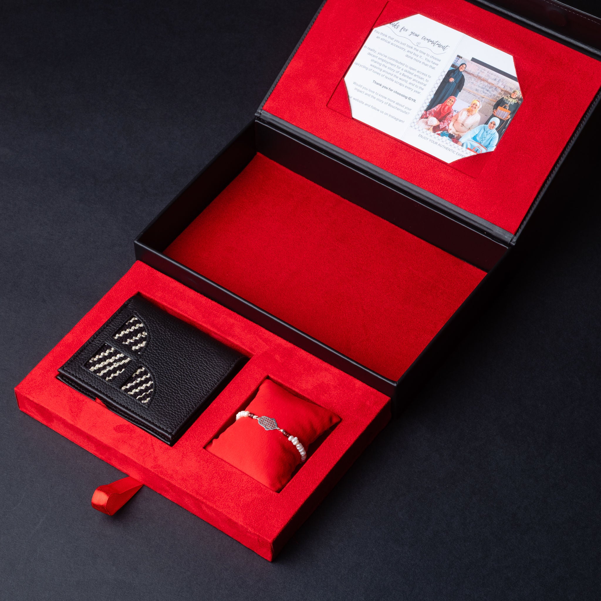 IDYR Khmissa Gift Set in Black | Handmade Moroccan Leather & Boucherouite