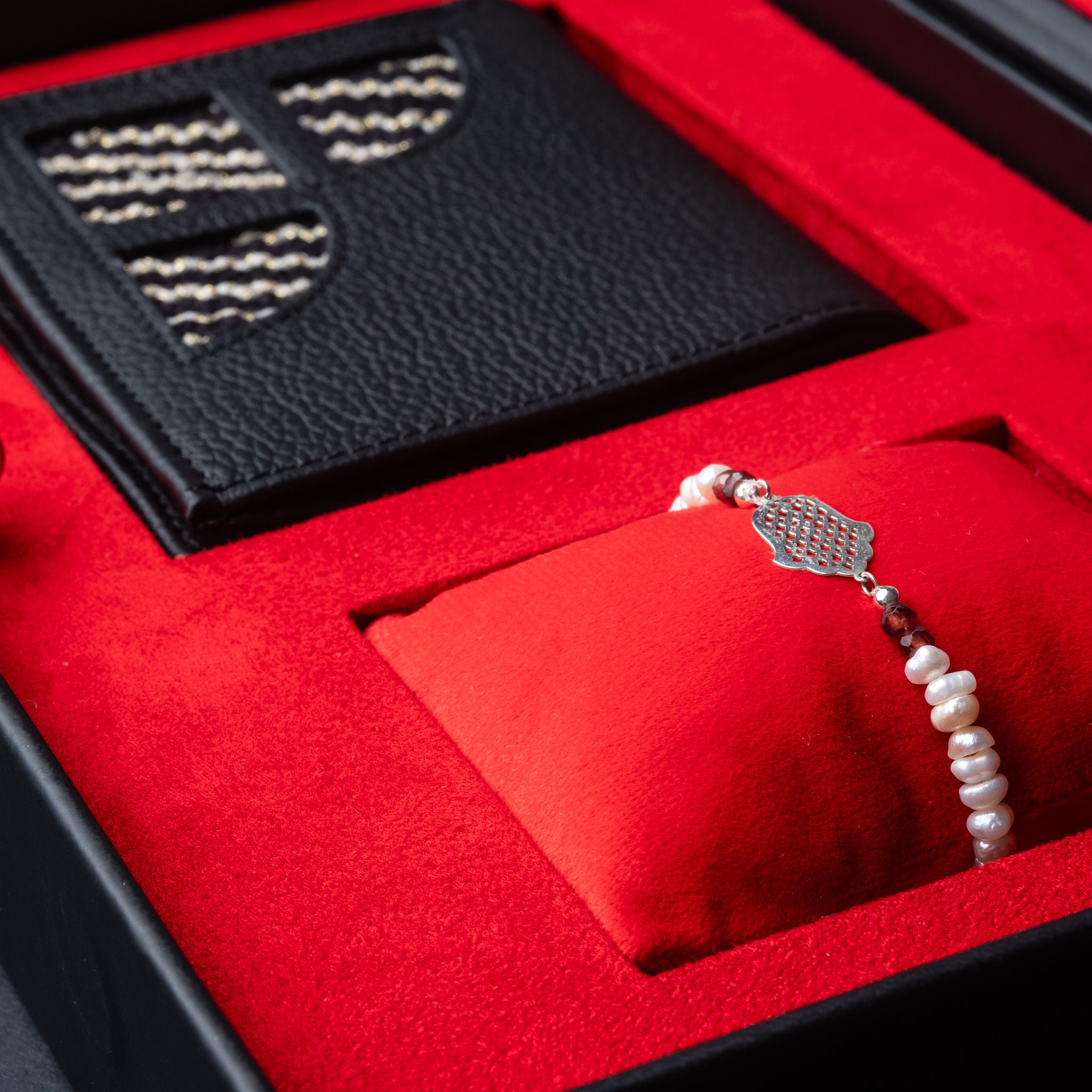 IDYR Khmissa Gift Set in Black | Handmade Moroccan Leather & Boucherouite