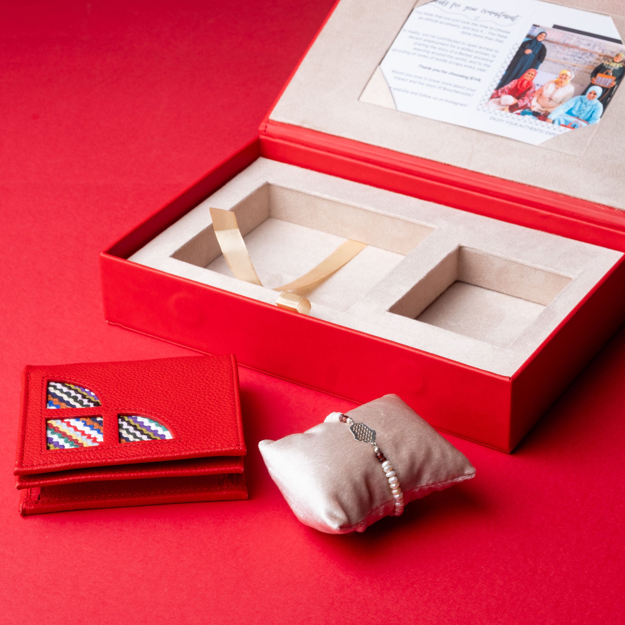 IDYR Khmissa Gift Set in Red | Handmade Moroccan Leather & Boucherouite