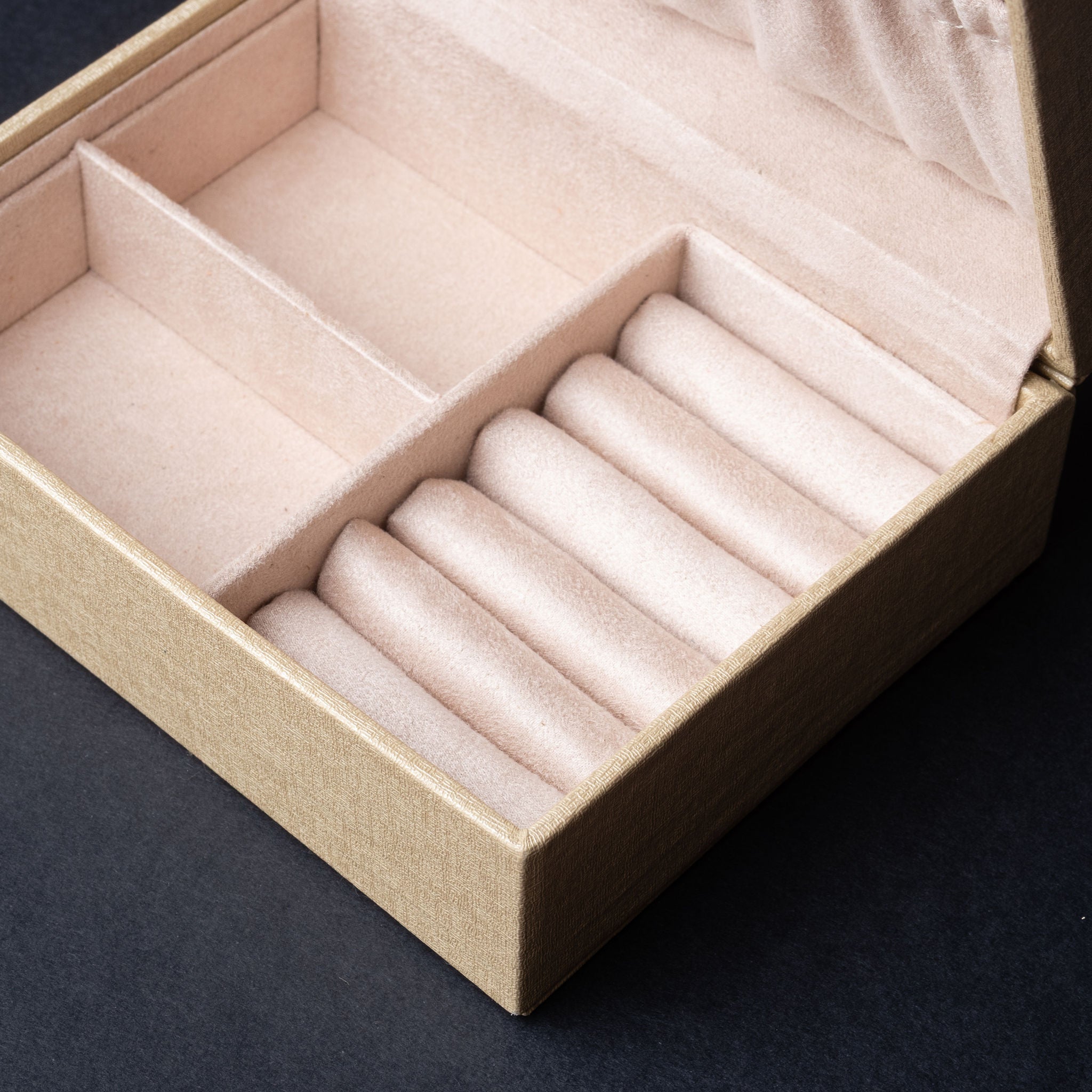 IDYR Uynan Wooden Jewellery Box II | Handmade Luxury Moroccan Box