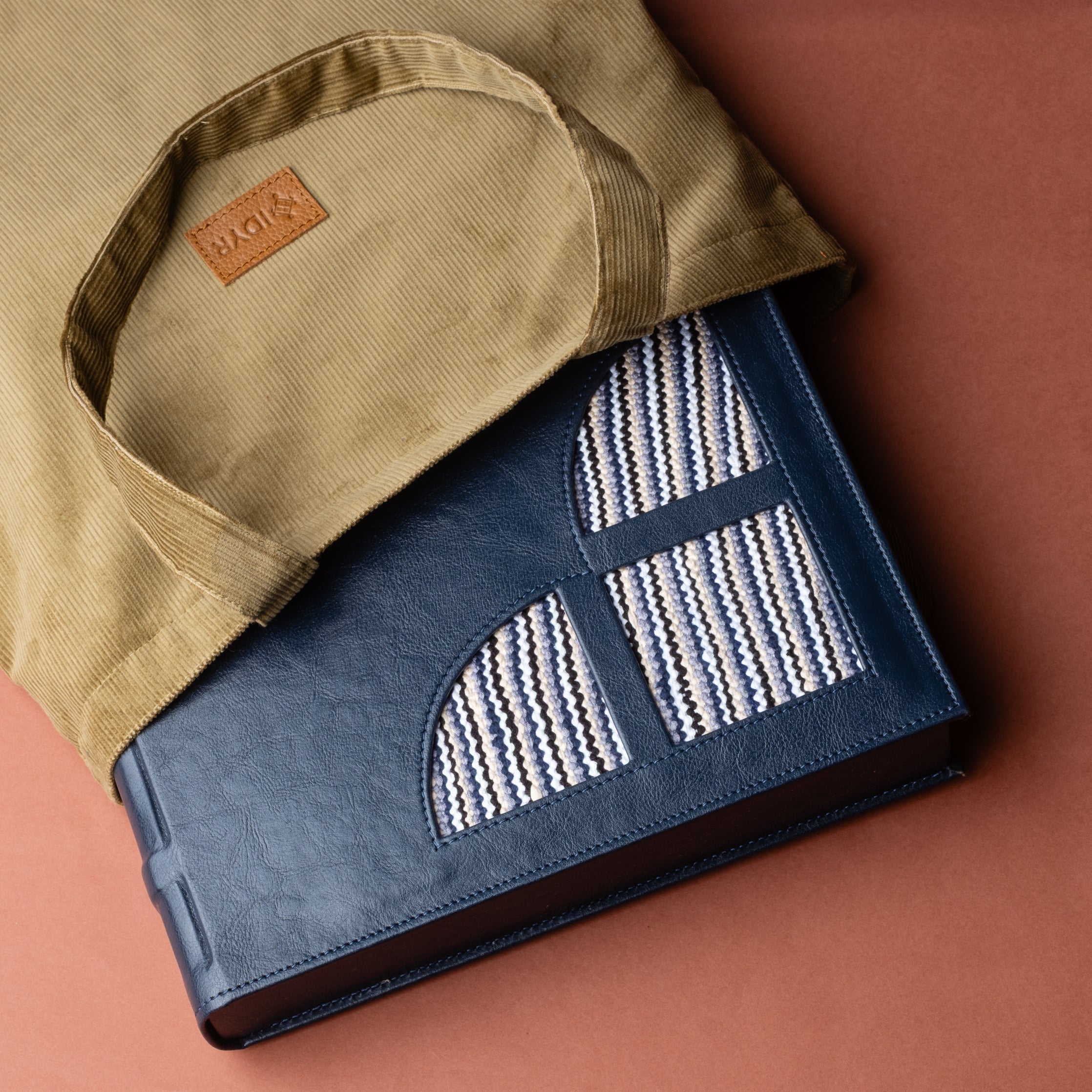 IDYR Coffret Bouquin (Notebook Gift Set) | Handmade Moroccan Leather & Sustainable Boucherouite